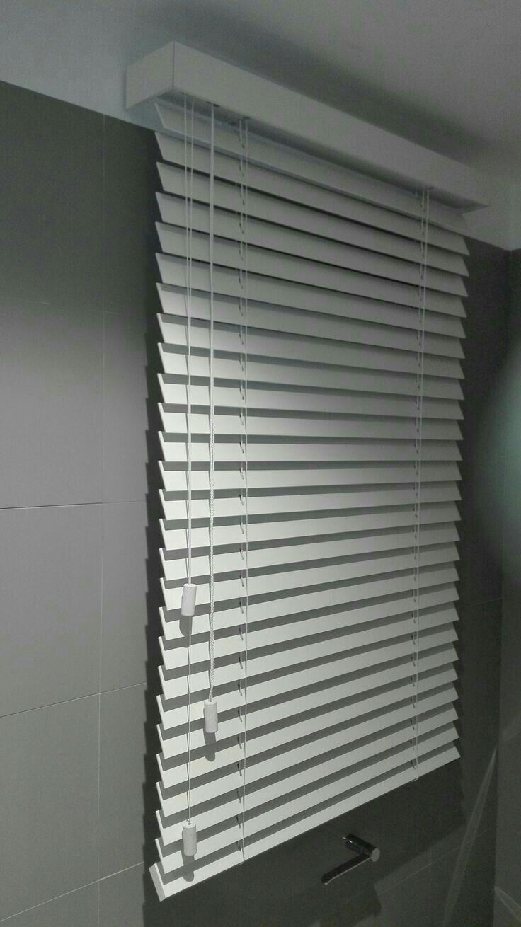 PERSIANAS HORIZONTALES